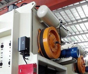 press wet clutch.jpg