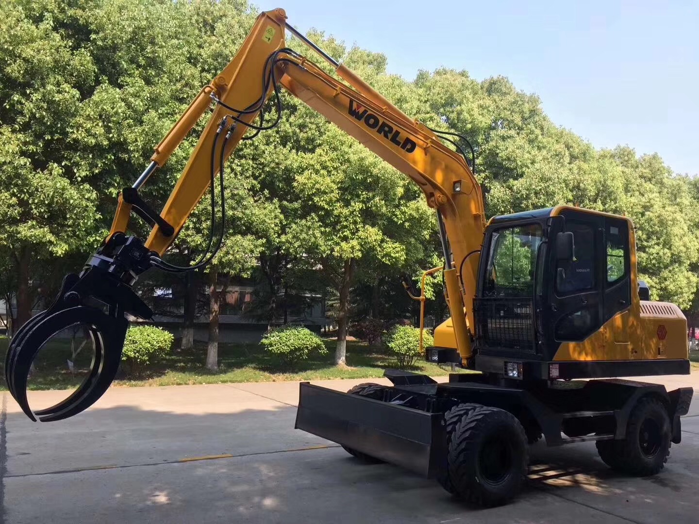 hydraulic wheel drive excavator